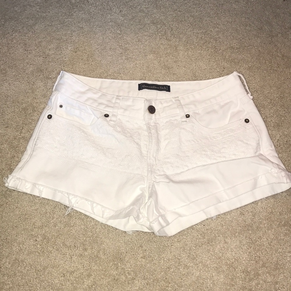 ✨White Jean Shorts✨